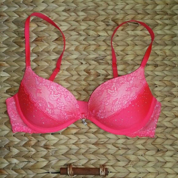NWOT VS Bra