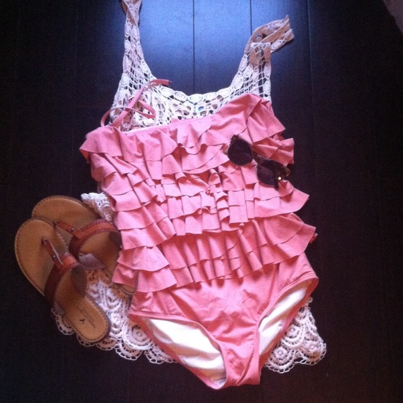 MICHAEL Michael Kors Other - MICHAEL KORS adorable one piece swim suit