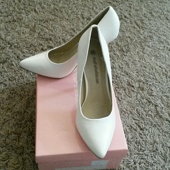 White nappa one toe heels