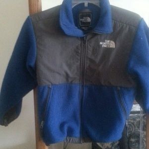 Boys small blue and gray north face polartec