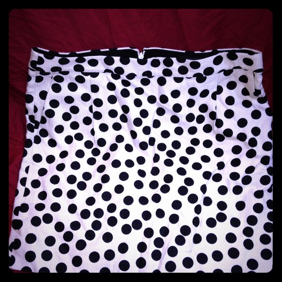 ON HOLD. J.Crew classic skirt