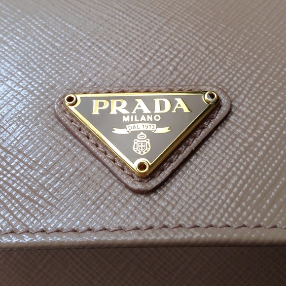 AUTHENTIC PRADA Wallet - Picture 3 of 4