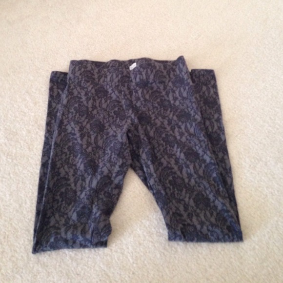 Patterned leggings