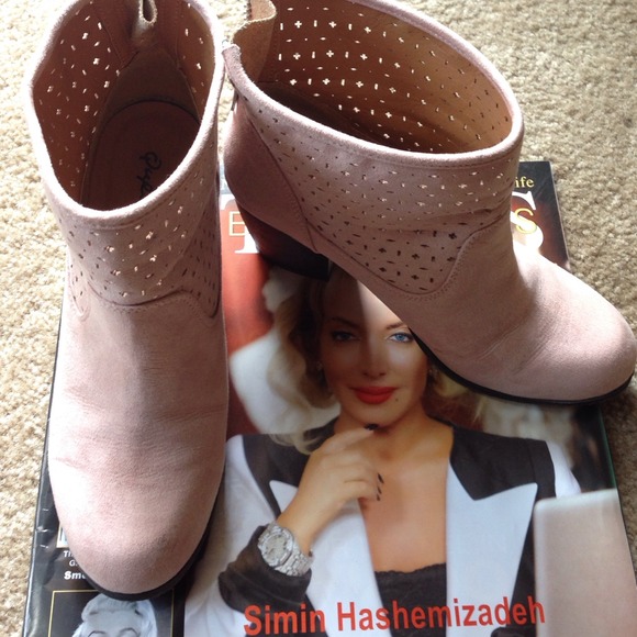 Qupid Boots - Adorable booties