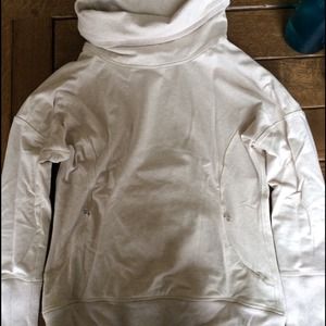 Lululemon Rest Day Pullover  & blue wunder under