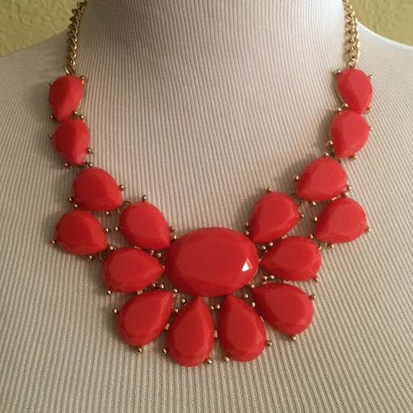 Francesca's Collections Jewelry - Francesca's Collection Orange Gold Chunky Necklace