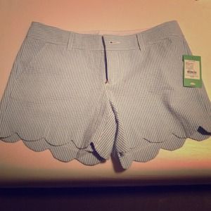 NWT Lilly Pulitzer scalloped seersucker shorts