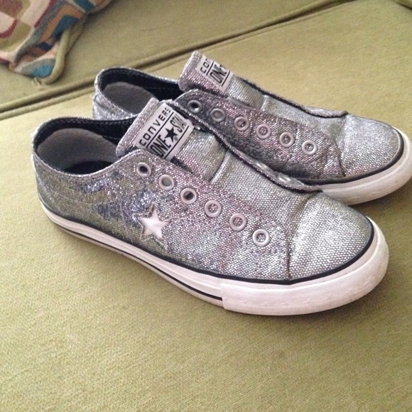 Silver sparkly converse