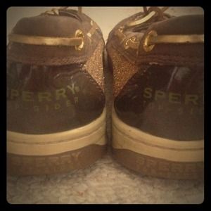 Size 10 brown and gold sperrys