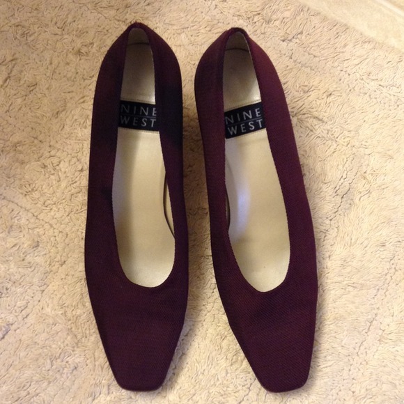 Deep Wine colored material Nine West mid pump