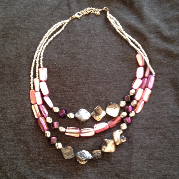 Purple and grey beaded necklace - Picture 2 of 3