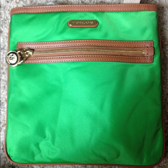 Michael Kors Kempton Crossbody