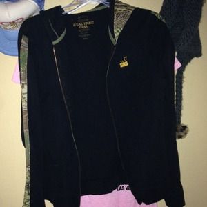 🚫🚫Bundled🚫🚫Real tree girl hoodie