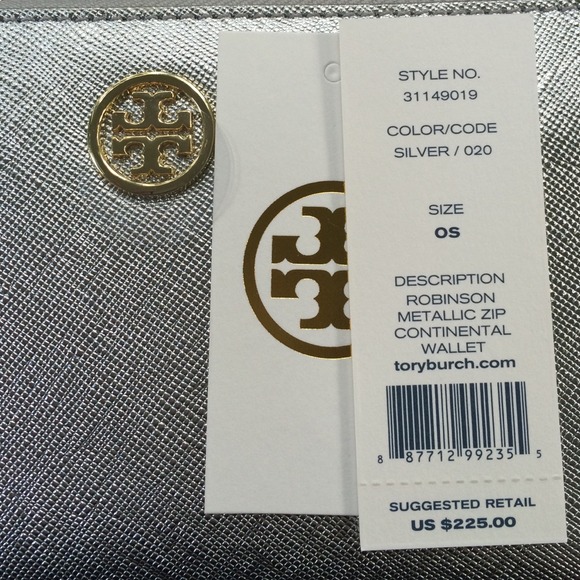 Tory Burch Robinson Metallic Zip Wallet in Silver