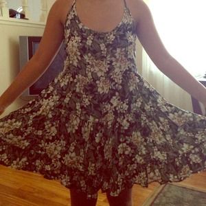 Brandy Melville floral jada dress