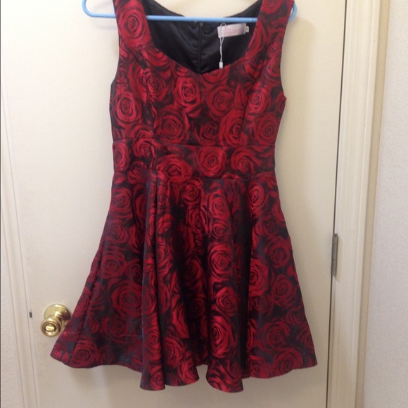 Rose print cocktail dress - Picture 2 of 2