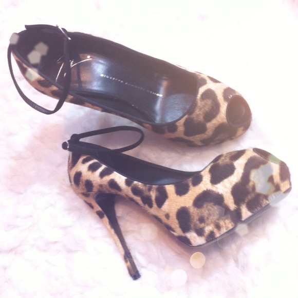 Giuseppe Zanotti Shoes - 🎉FINAL PRICE Giuseppe Zanotti Leopard Pumps