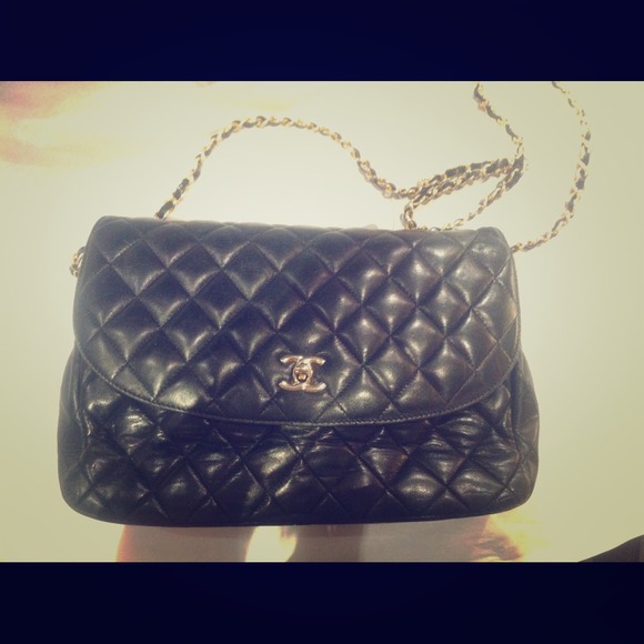 100% authentic vintage Chanel bag!