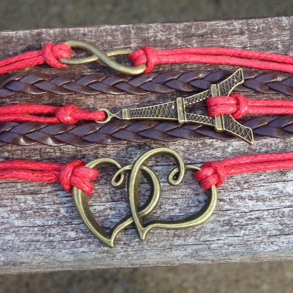 Eiffel Tower Bracelet❌SOLD❌ - Picture 2 of 3