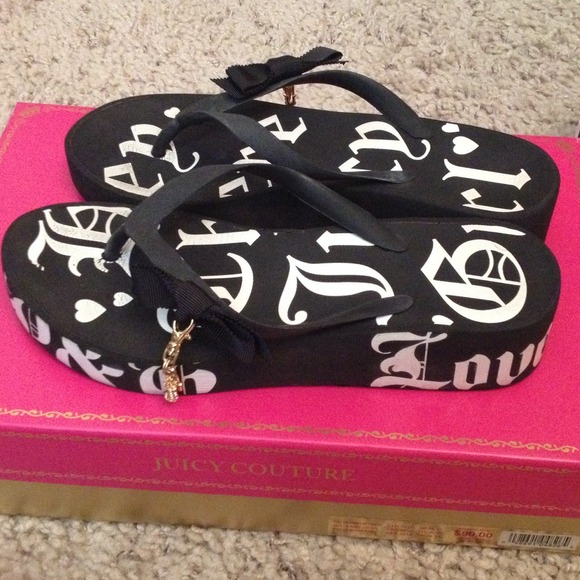 Juicy Couture Sandals!!