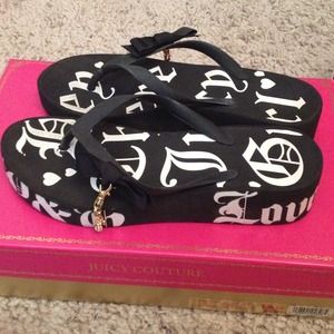 Juicy Couture Sandals!!
