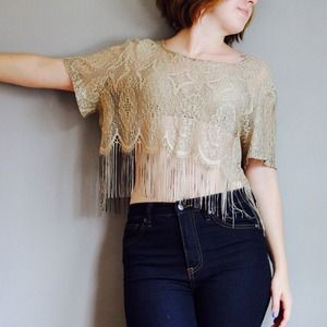 👇*HP* VINTAGE CROP WITH FRINGE👇
