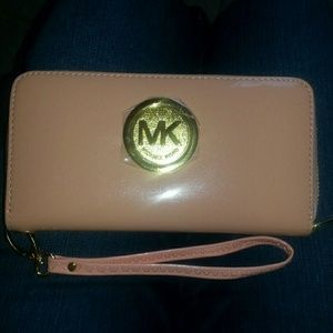 Pastel pink Michael kors **replica** wallet nwt