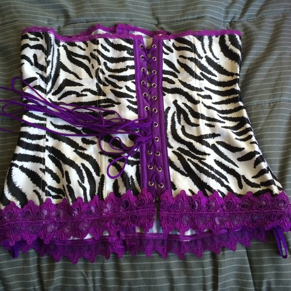 Zebra corset - Picture 2 of 3