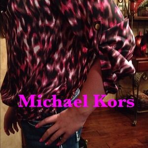 ⛔️SOLD⛔️NWT Michael Kors blouse