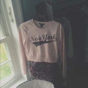 Forever21 cropped NY sweatshirt fits like a small