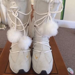 Women Nike Winter Boot
