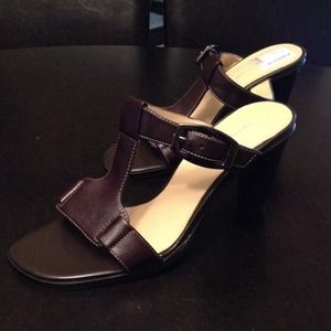 Brown buckle sandals by Worthington