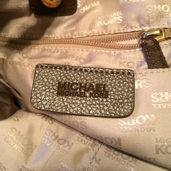 Michael Kors tote - Picture 3 of 3