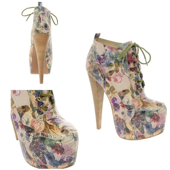 Aldo Booties - Picture 2 of 4