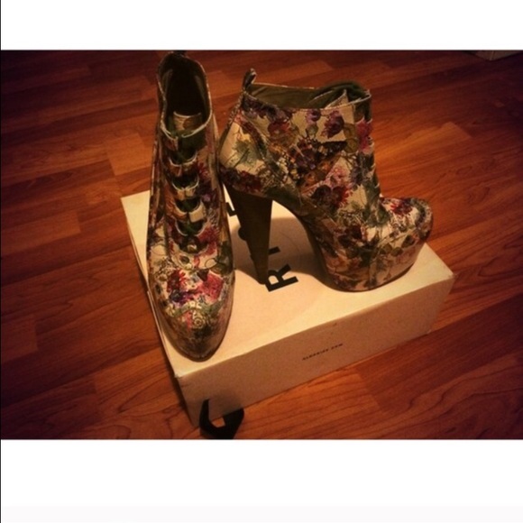 Aldo Booties - Picture 4 of 4