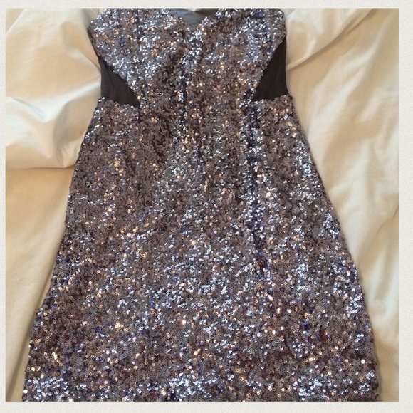 💖LIKE NEW Silver Bebe Dress - Picture 2 of 2