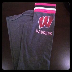 PINK Gray Wisconsin Yoga Pants