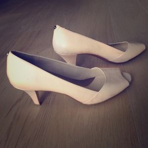 Mid heel Calvin Klein PeepToe pumps - size 10