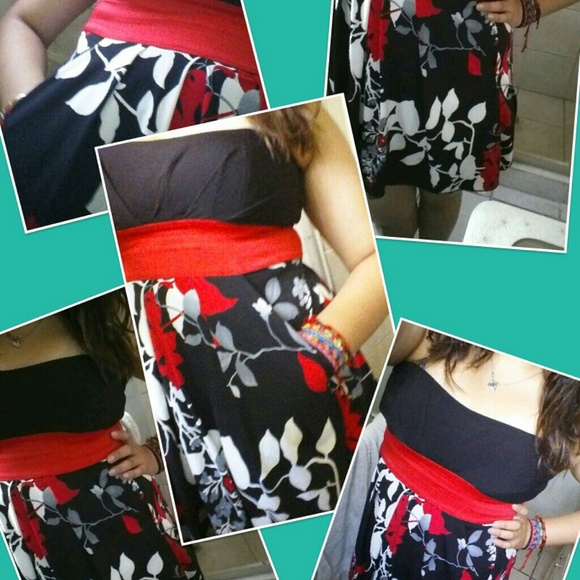 Red black grey and white flower print dress - Picture 4 of 4