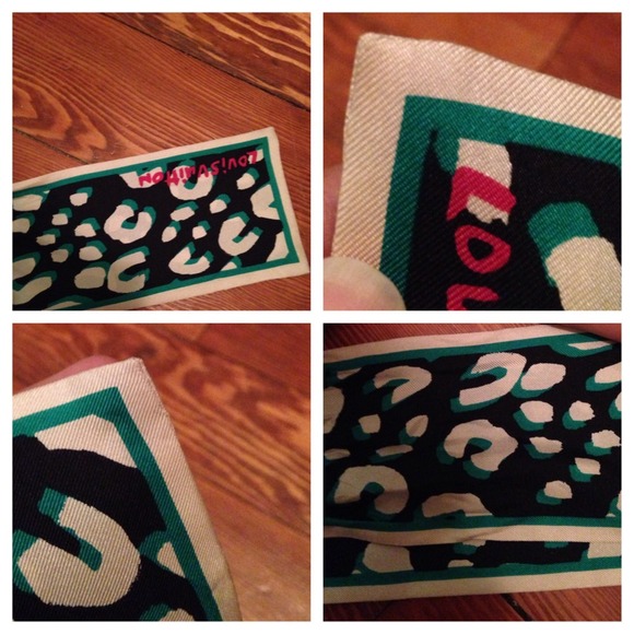 Authentic Louis Vuitton LE Bandeau Leopard - Picture 3 of 4