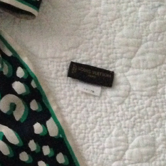 Authentic Louis Vuitton LE Bandeau Leopard - Picture 4 of 4