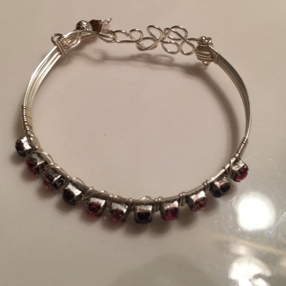 Wire wrap bracelet