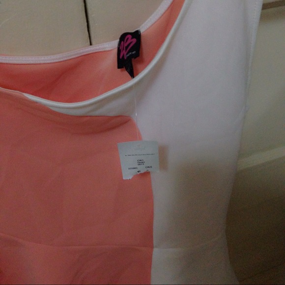 Bebe top - Picture 2 of 2