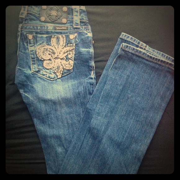 Miss Me fleur de lis pocket jeans - Picture 1 of 3