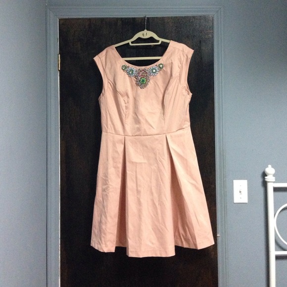 BRAND NEW 🍑 Pretty Peach Embellished Dress!