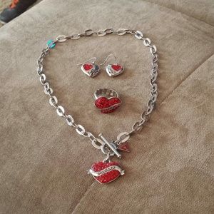 Guess jewelry set necklace , ear rings , ring
