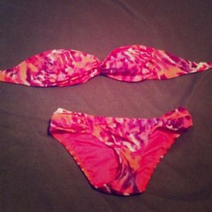 🚫SOLD🚫TIE-DYE PINK BIKINI!