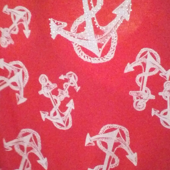 Cute anchor top - Picture 2 of 2