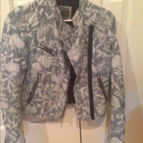 Gap XS denim floral bomber jacket