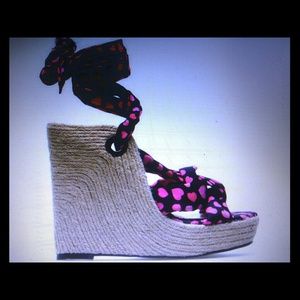 NWT  Espadrille Black/Pink Heart Wedge Sandals 9.5